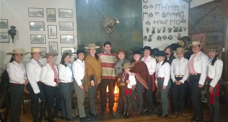Agrupación de Mujeres del Rodeo Chileno cerró su temporada con distinciones a sus principales exponentes