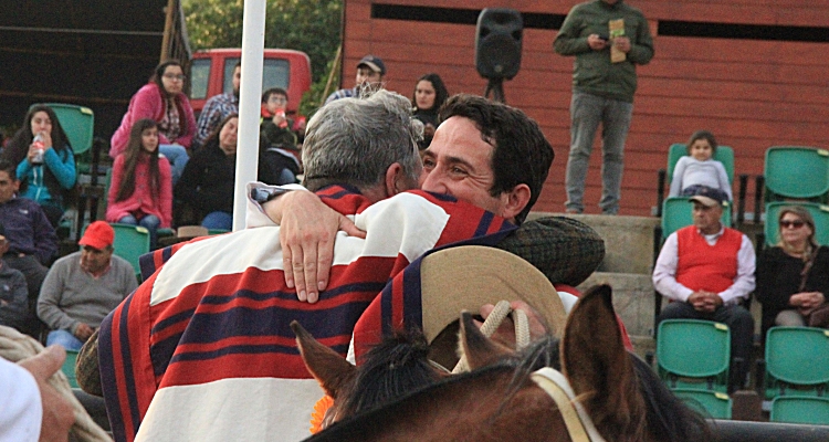 Pablo Baraona y Emiliano Ruiz lograron potente victoria en Rodeo del Club San Ramón