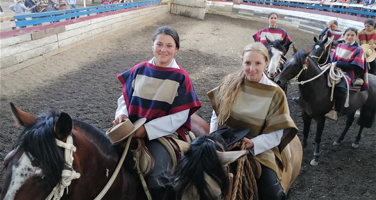 Rocío Alvarado y Natalia Gebauer ganaron el I Rodeo Femenino de la Región de Los Ríos